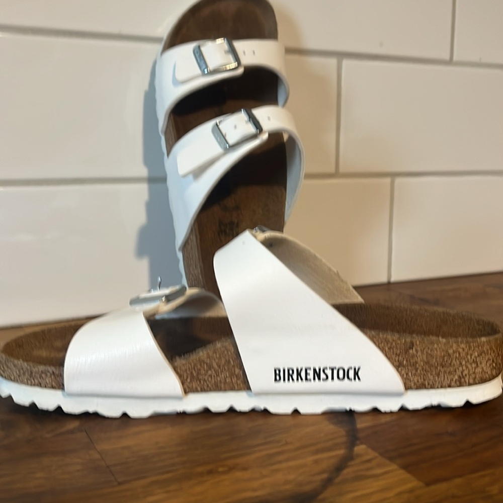 Birkenstock White and Brown Sandals Comfortable Slip-On Design
